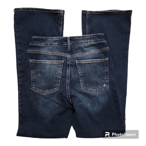 Silver jeans Infinite fit boot cut leg faded medium wash jeans - Picture 11 of 12